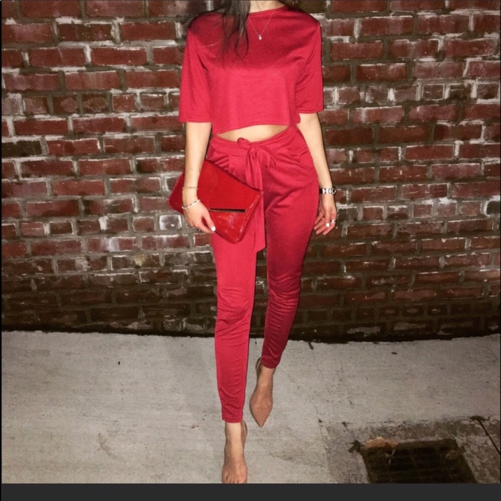 Red two pieces jumpsuit